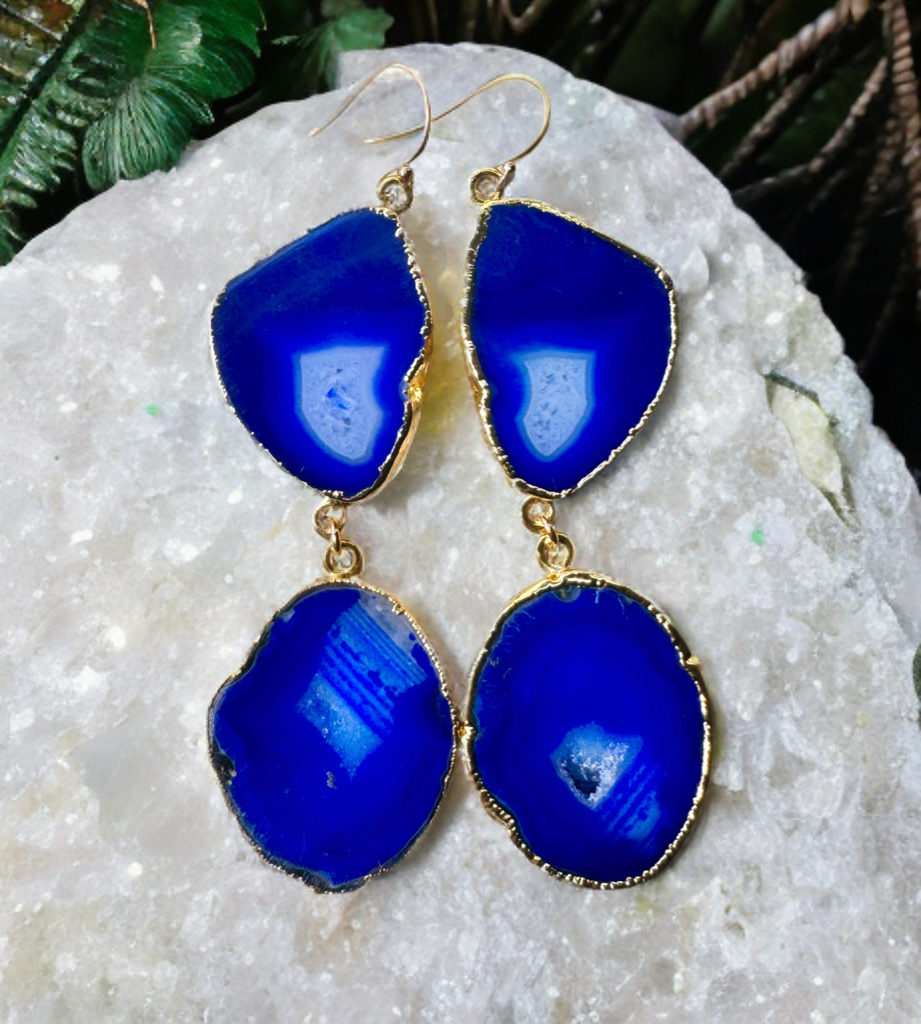 Geode drop earrings, gold-plated, blue.